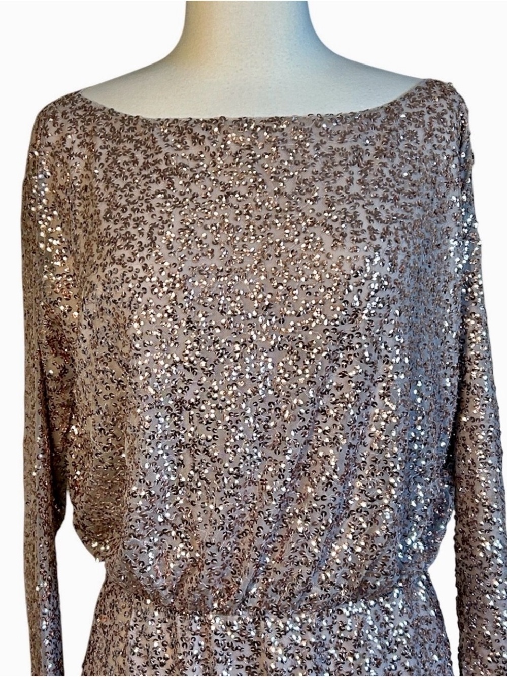 St. John Rose Gold Sequin Metallic Long Sleeve Midi Silk Dress Womens size 4 - Picture 3 of 16
